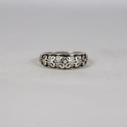 925 Sterling Silver Oxidized Sleek Motif Ring 